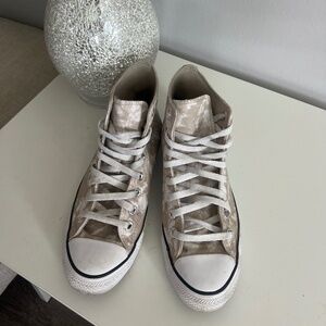 Converse High Ankle Size W9